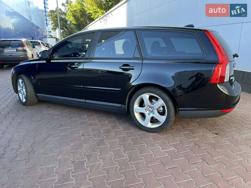 Універсал Volvo V50 2011 в Жовтих Водах