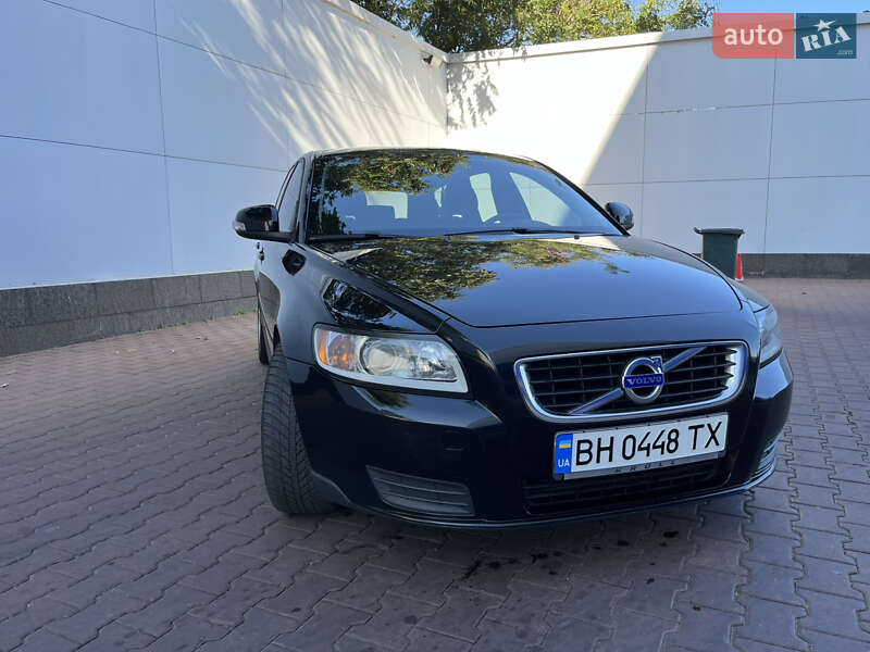 Універсал Volvo V50 2011 в Жовтих Водах