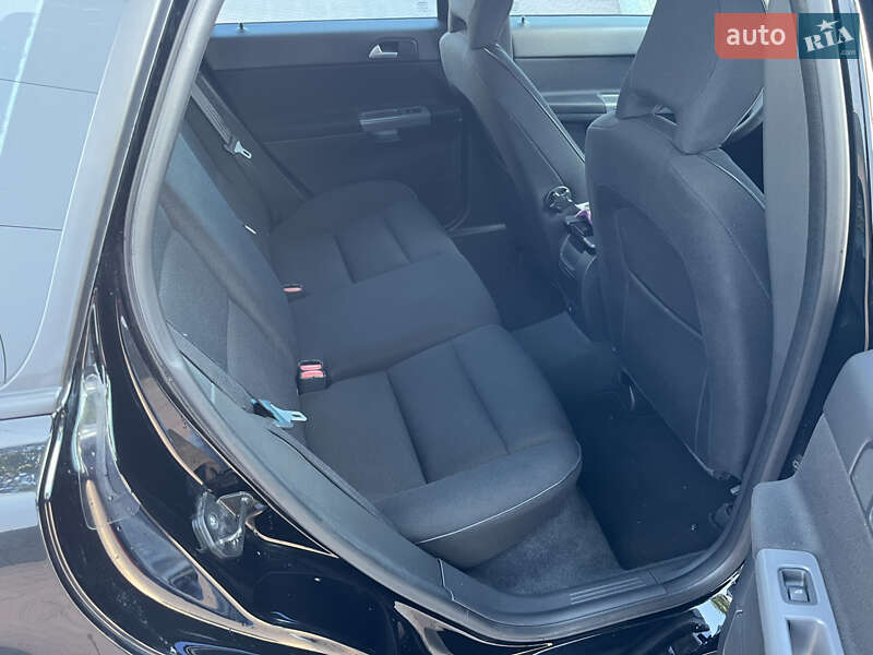 Універсал Volvo V50 2011 в Жовтих Водах