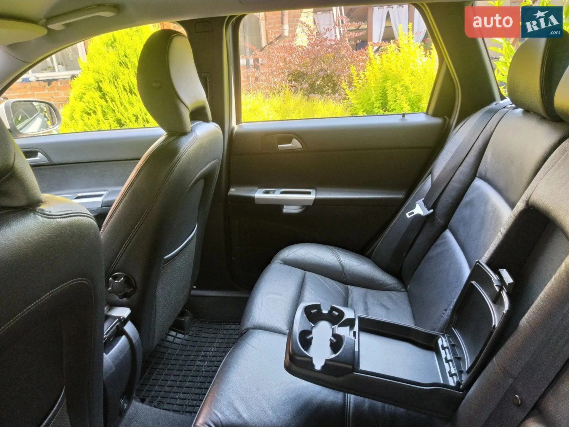 2011 Volvo V50 - мініатюра 18
