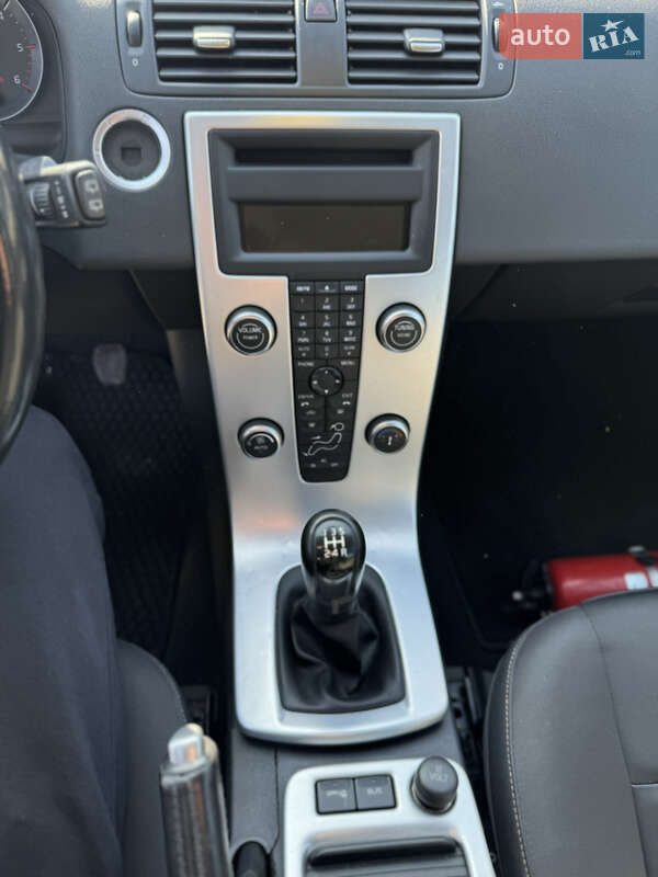 Универсал Volvo V50 2010 в Луцке