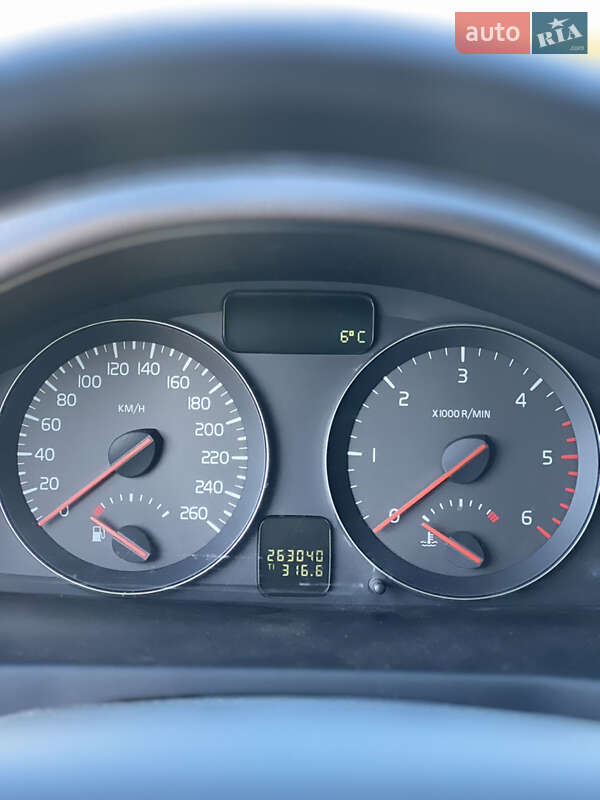 Универсал Volvo V50 2008 в Остер