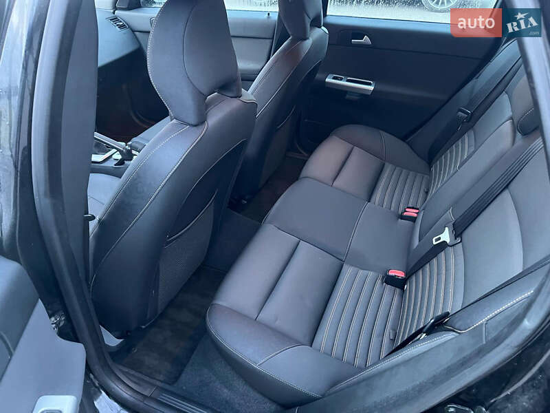 Универсал Volvo V50 2009 в Луцке