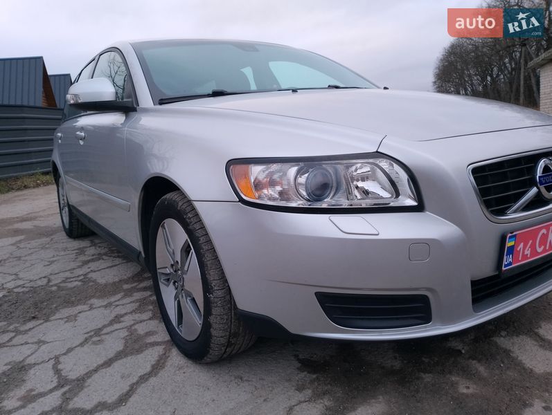 Универсал Volvo V50 2010 в Тернополе