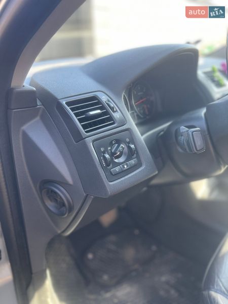 Універсал Volvo V50 2008 в Сарнах фото 17 Універсал Volvo V50 2008 в Сарнах