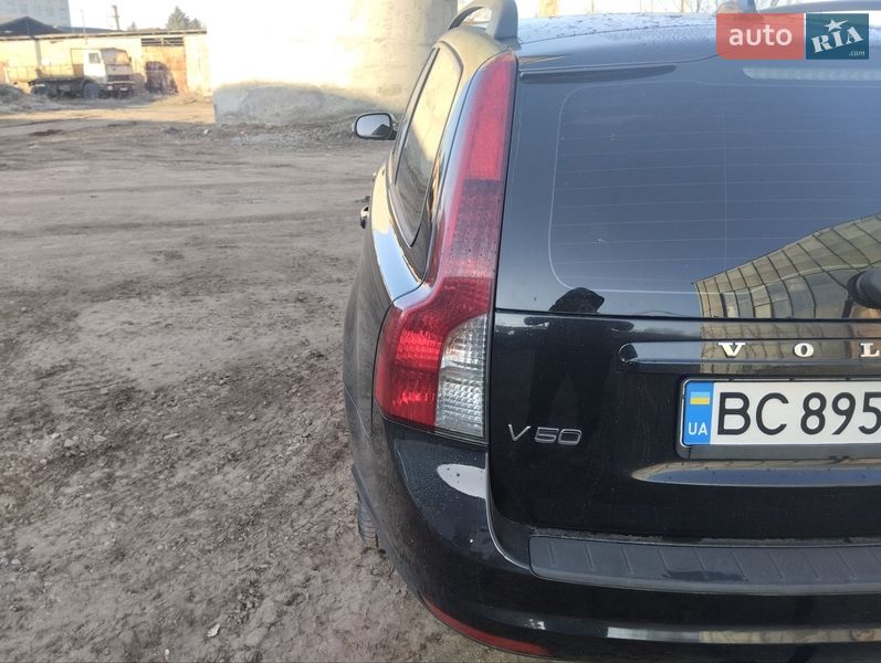 Универсал Volvo V50 2009 в Дрогобыче