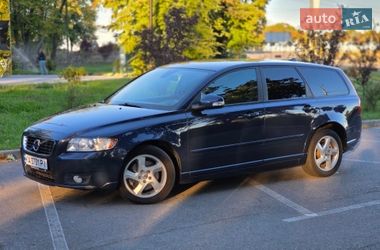 Універсал Volvo V50 2012 в Вишгороді