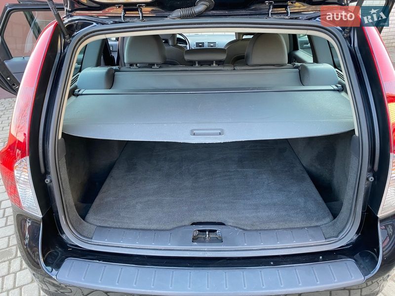 Универсал Volvo V50 2010 в Луцке