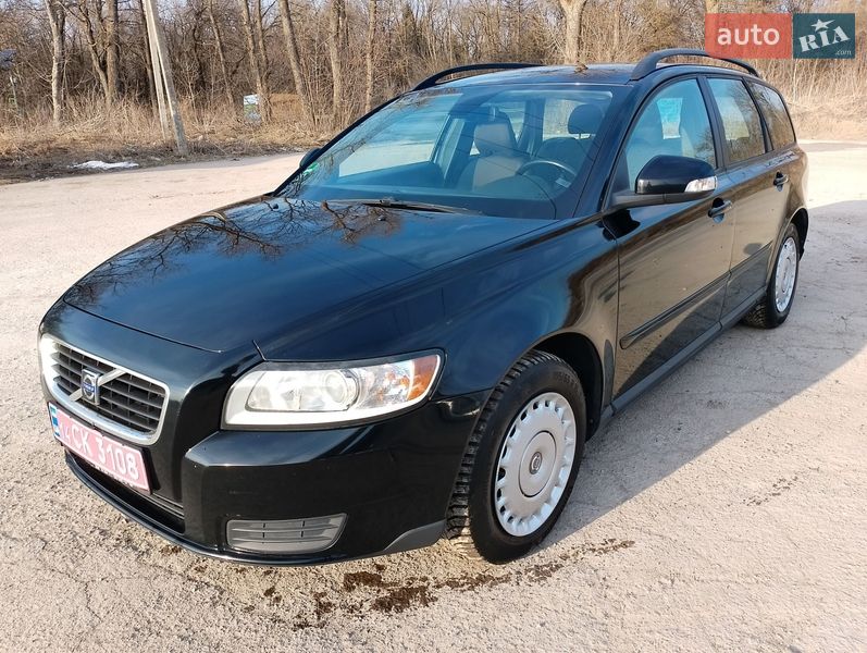 Универсал Volvo V50 2010 в Тернополе