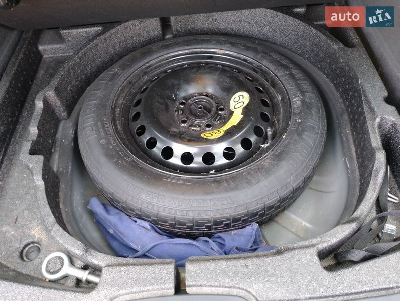 Универсал Volvo V50 2010 в Тернополе