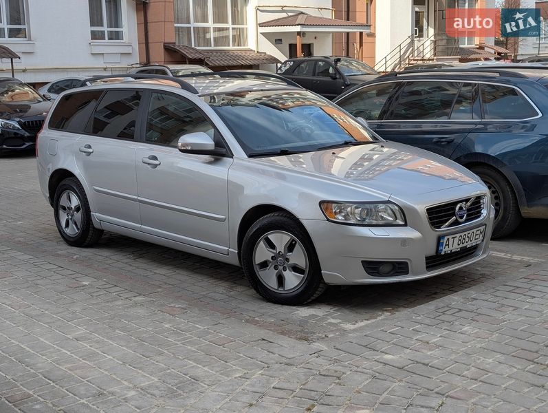 Volvo V50 2011