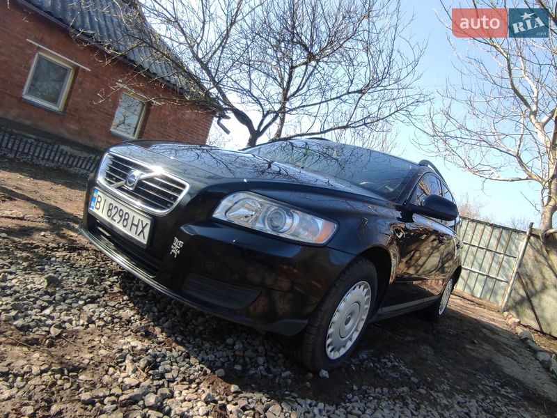 Универсал Volvo V50 2010 в Полтаве