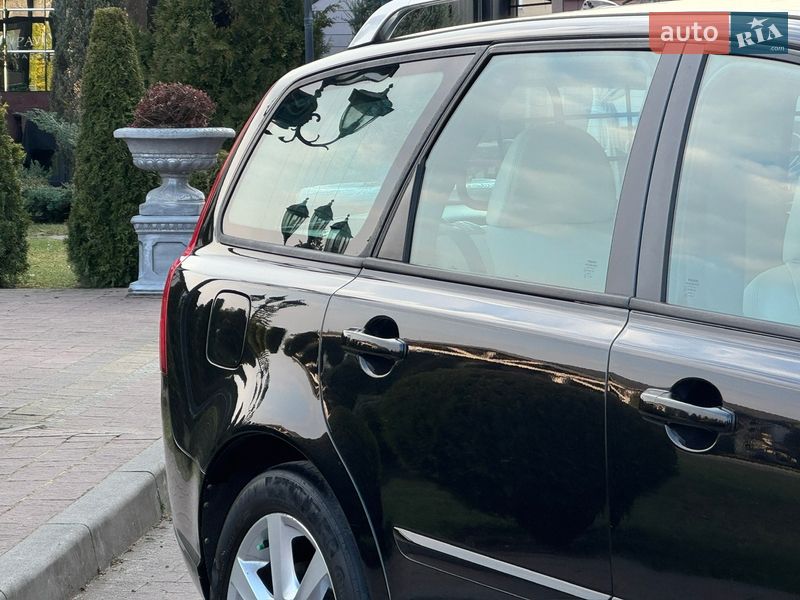 Универсал Volvo V50 2011 в Стрые