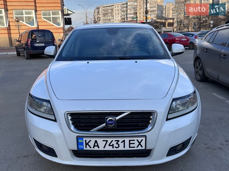 Универсал Volvo V50 2010 в Сумах
