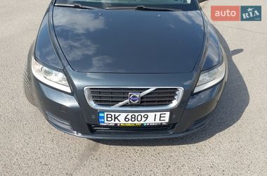 Універсал Volvo V50 2010 в Сарнах