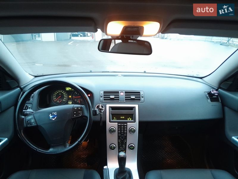 Універсал Volvo V50 2009 в Києві