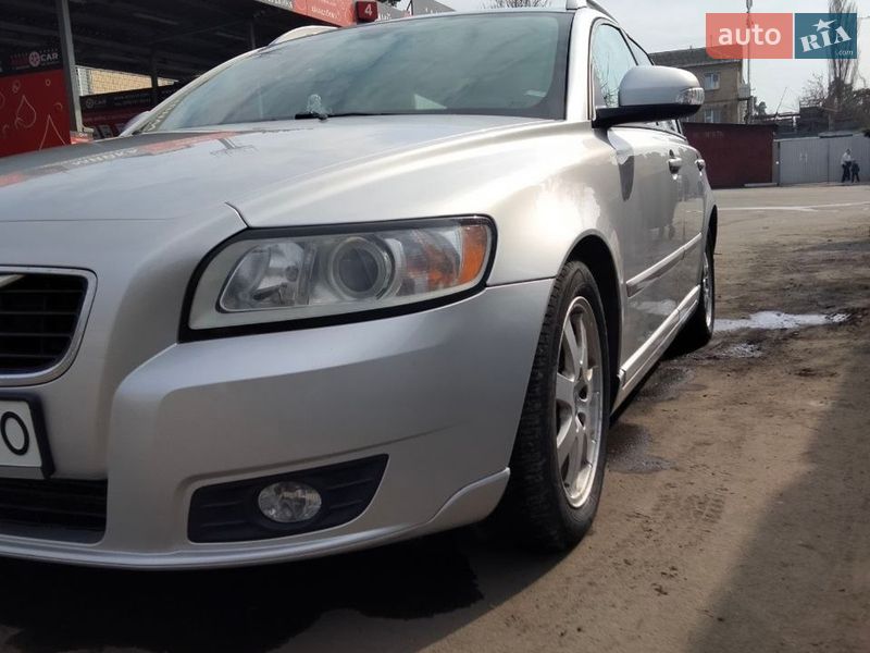 Универсал Volvo V50 2012 в Киеве