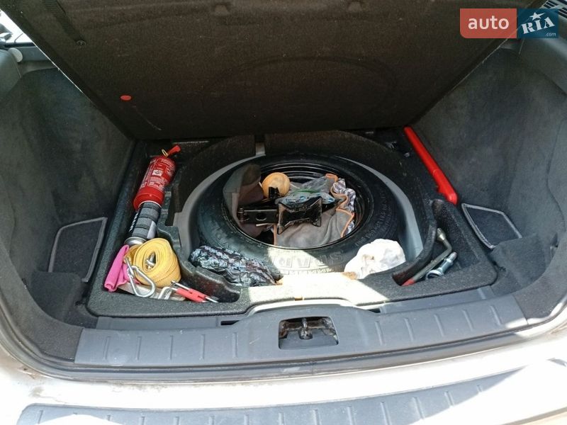 Универсал Volvo V50 2012 в Киеве