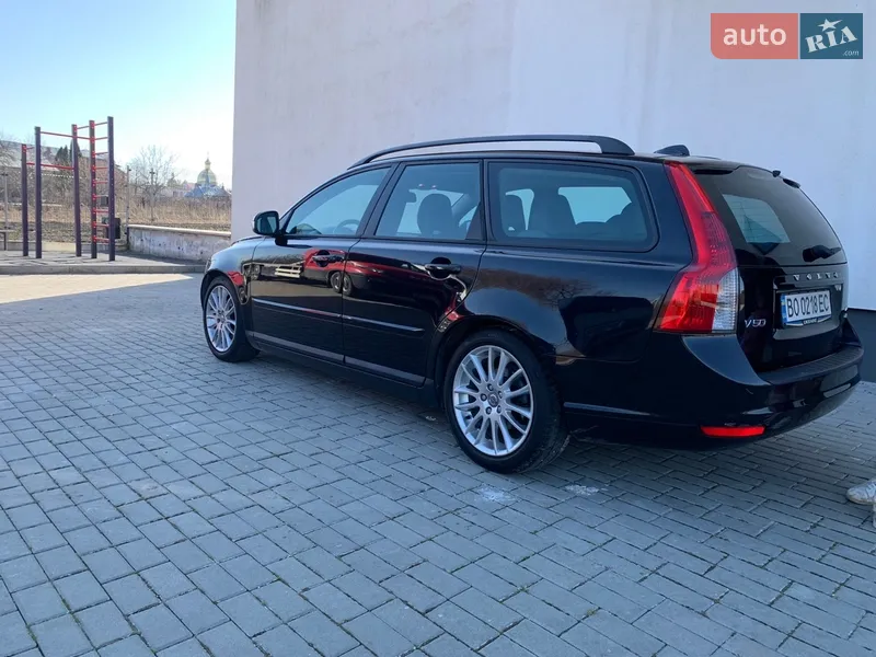 Volvo V50 2010 VIN YV1MW76F2A2567953 фото оголошення 2 з 56