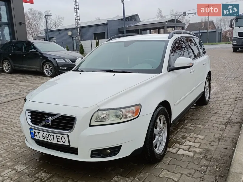 Volvo V50