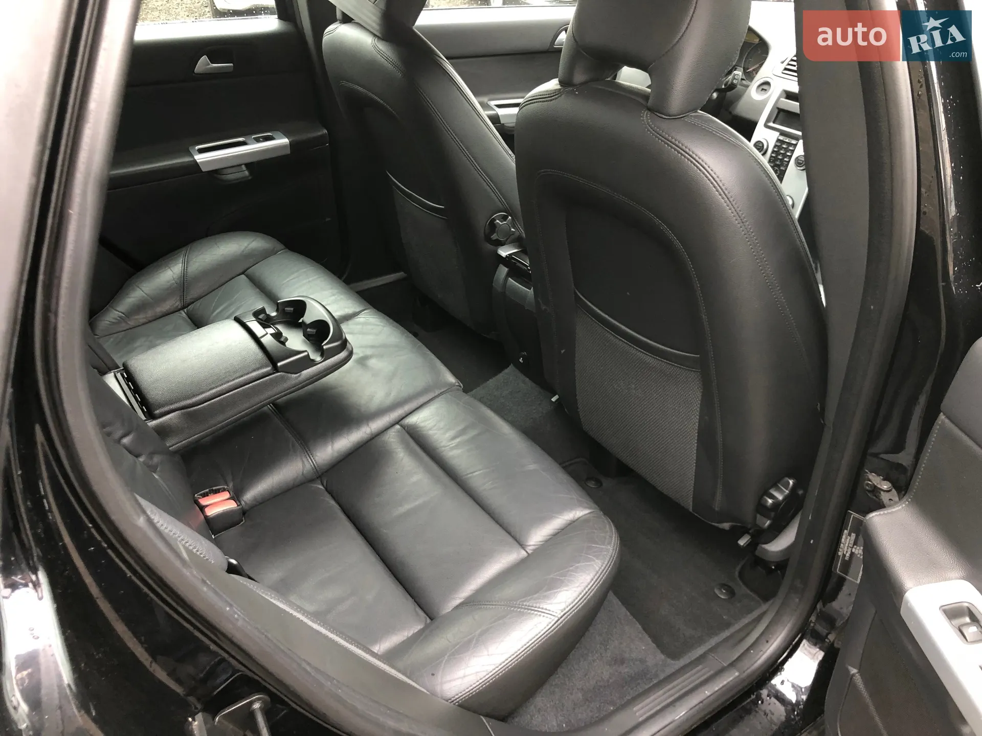 2010 Volvo V50 - мініатюра 21