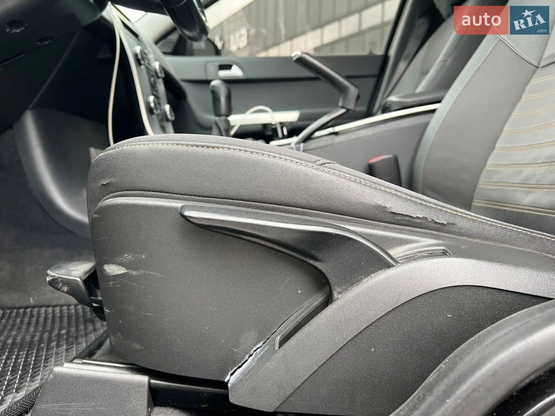 2010 Volvo V50 - мініатюра 19