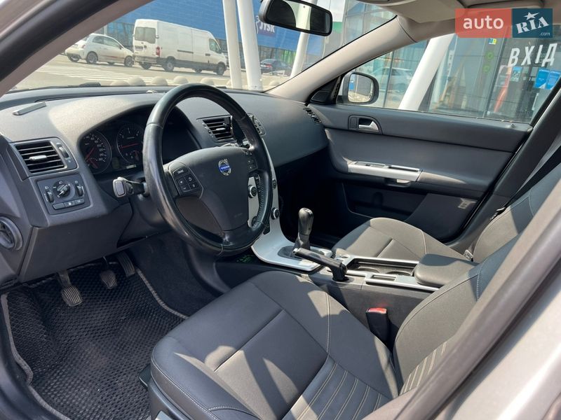 Універсал Volvo V50 2012 в Києві