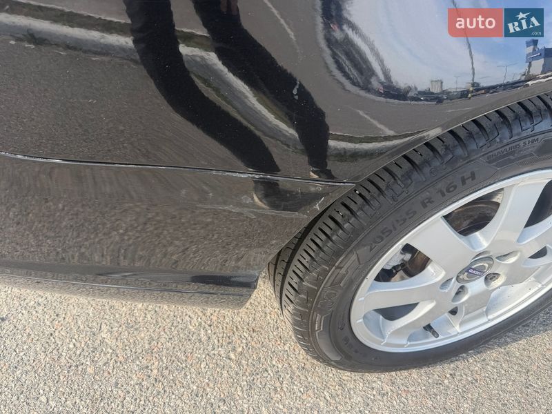 Універсал Volvo V50 2010 в Києві