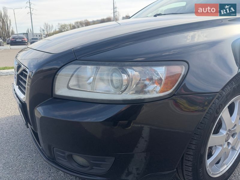 Універсал Volvo V50 2010 в Києві