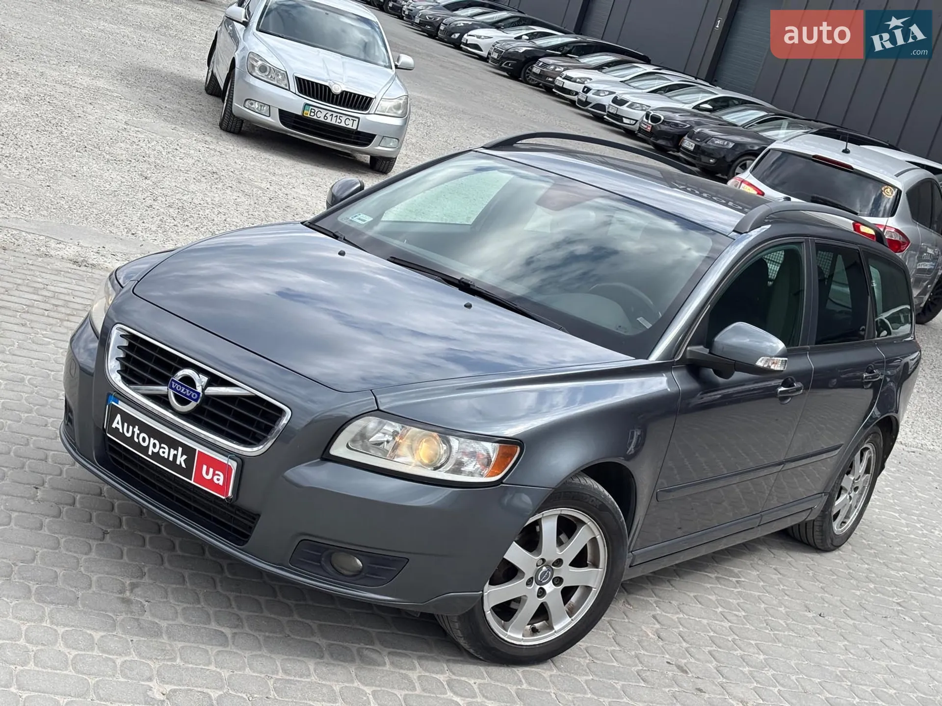 2011 Volvo V50 - мініатюра 2