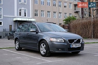 Універсал Volvo V50 2010 в Києві