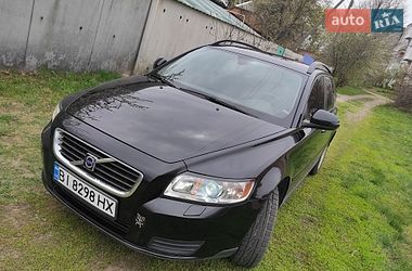 Универсал Volvo V50 2010 в Полтаве