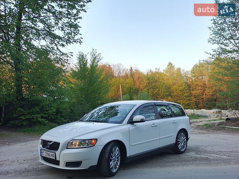 Volvo V50 2009