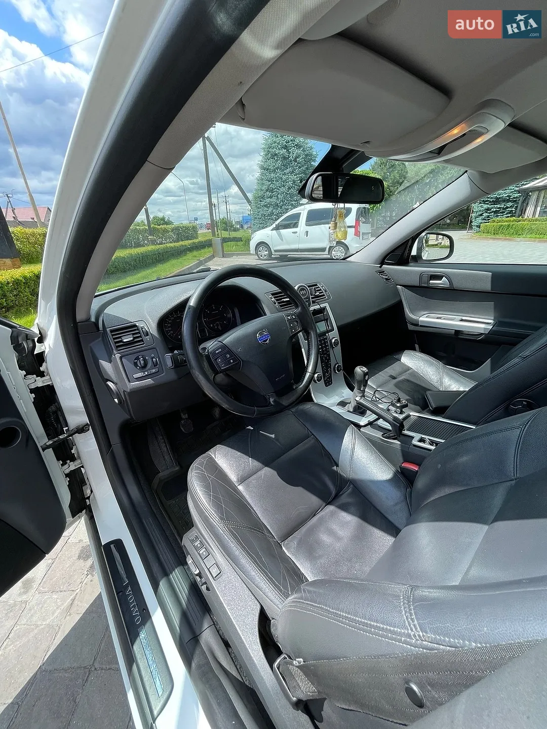 2011 Volvo V50 - мініатюра 10