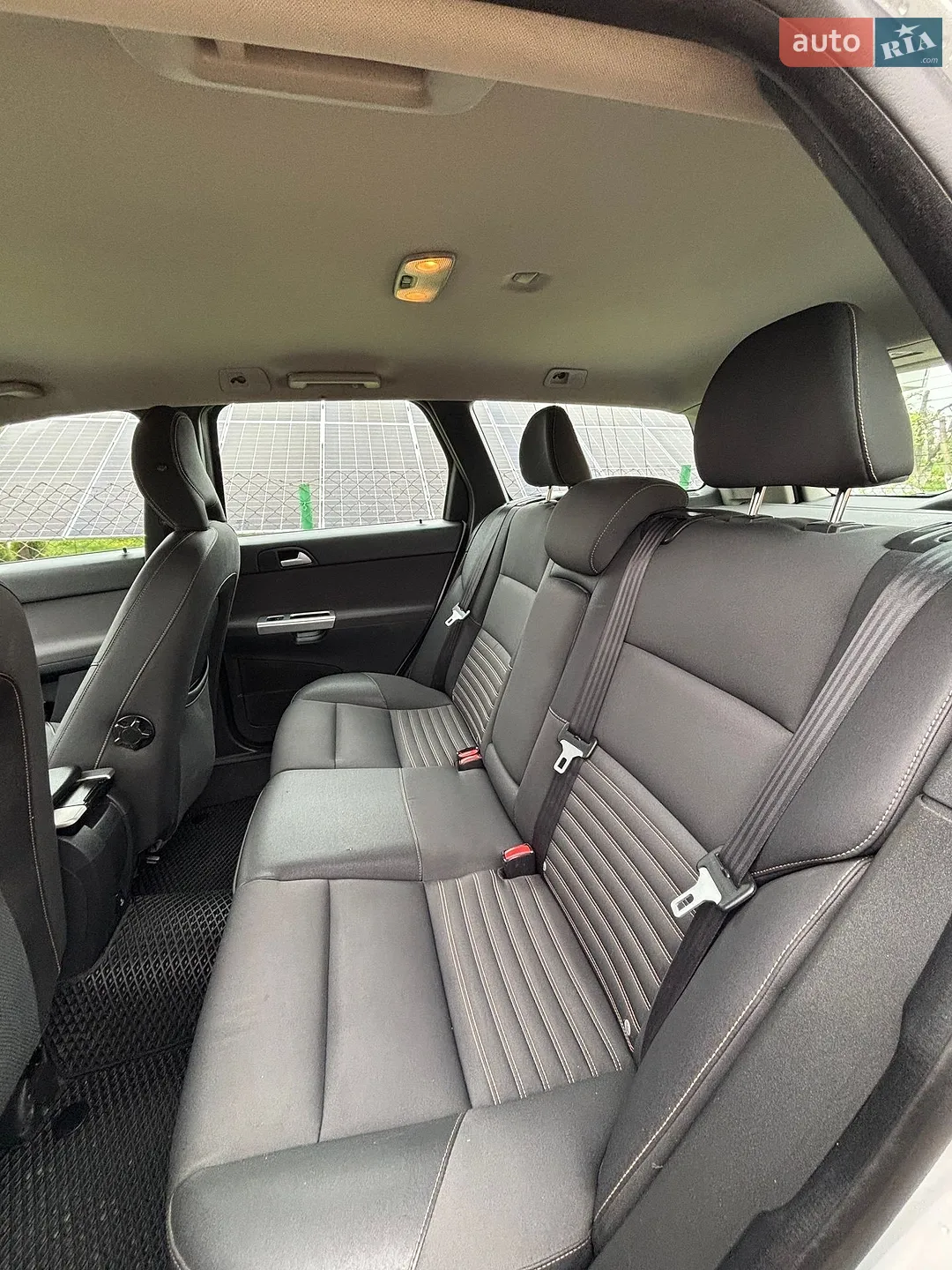 2010 Volvo V50 - мініатюра 9