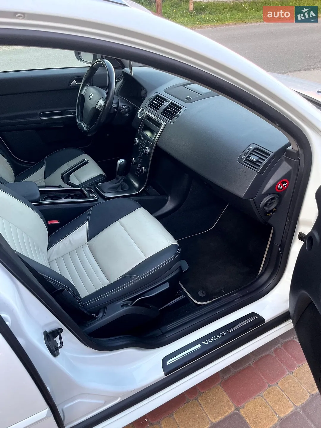 2012 Volvo V50 - мініатюра 18