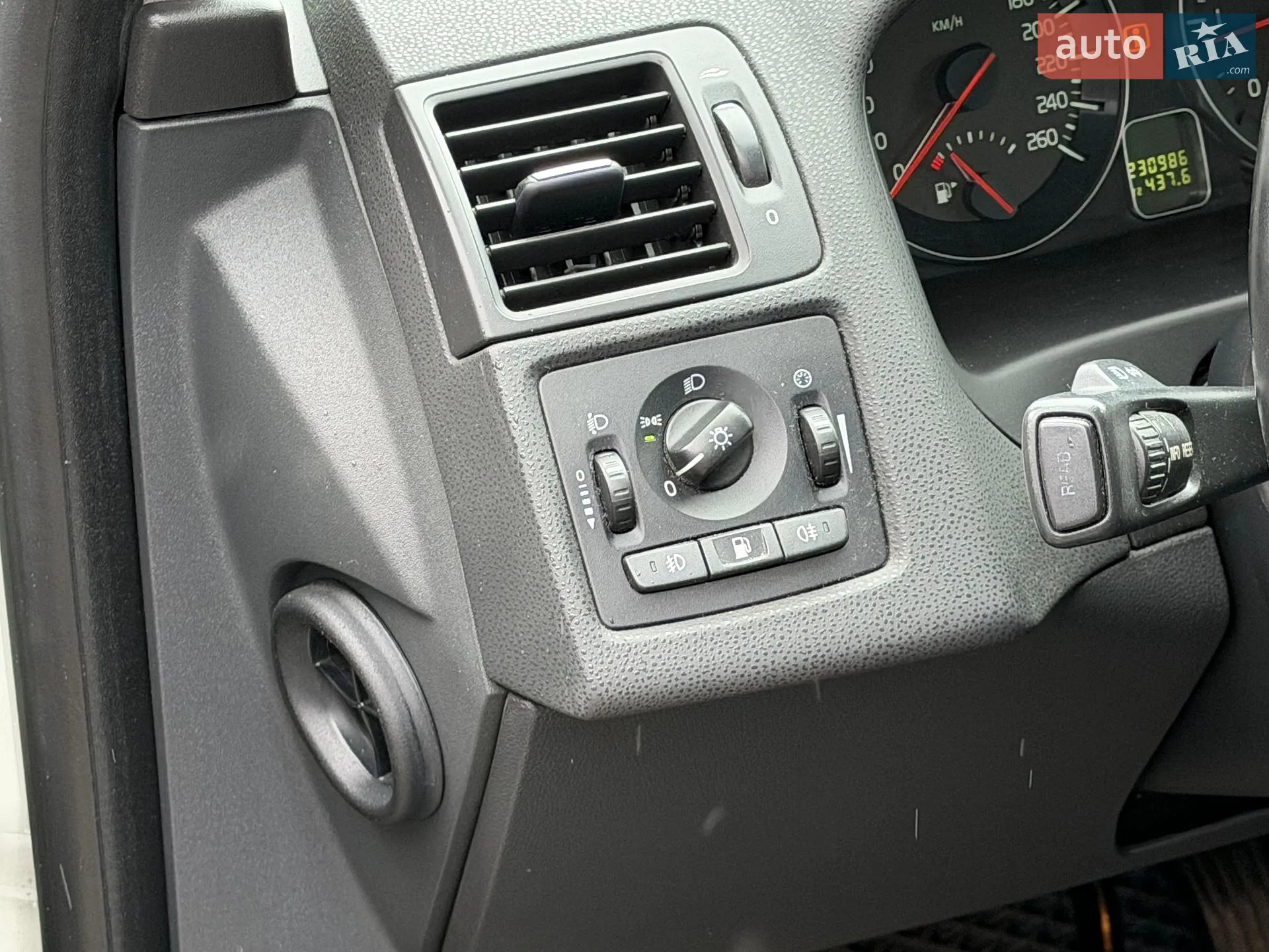 2011 Volvo V50 - мініатюра 42