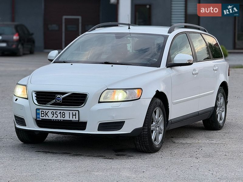 Универсал Volvo V50 2009 в Звягеле