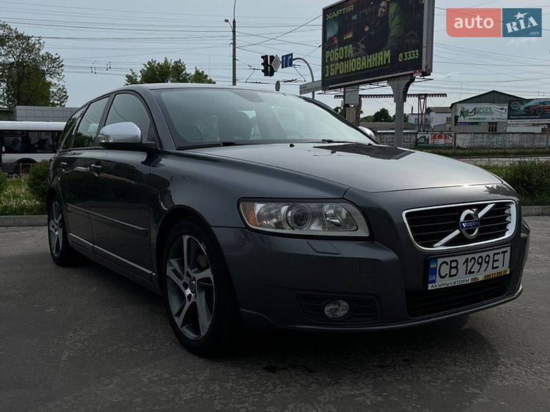Универсал Volvo V50 2012 в Чернигове