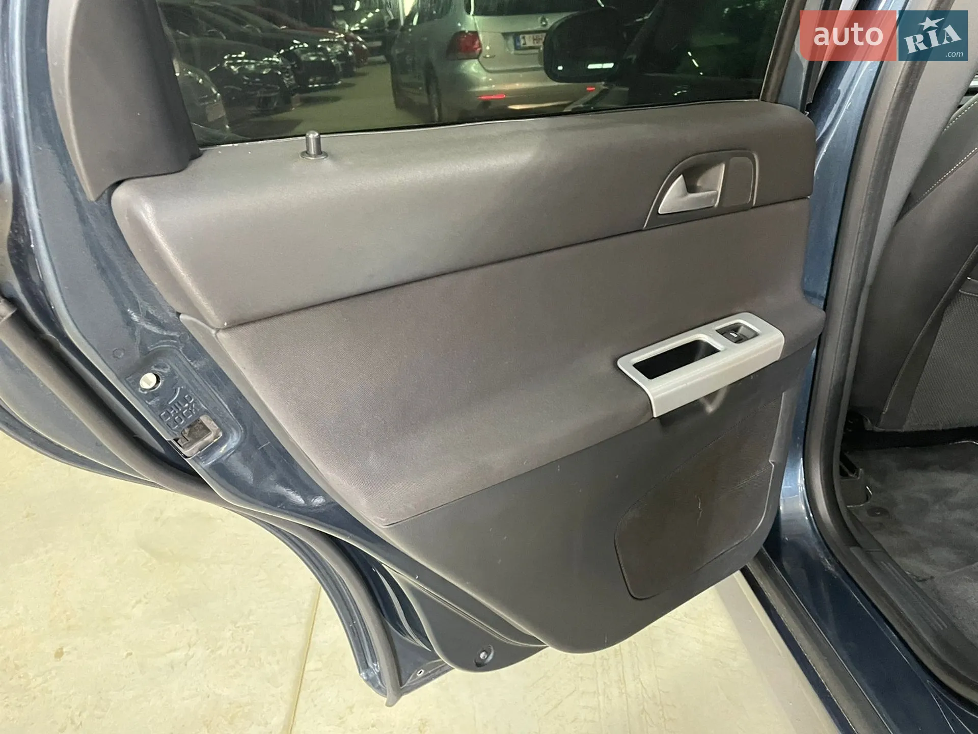 2010 Volvo V50 - мініатюра 41