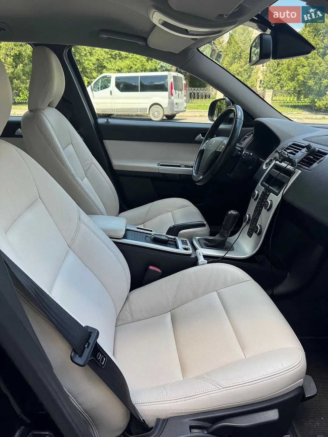 2011 Volvo V50 - мініатюра 13
