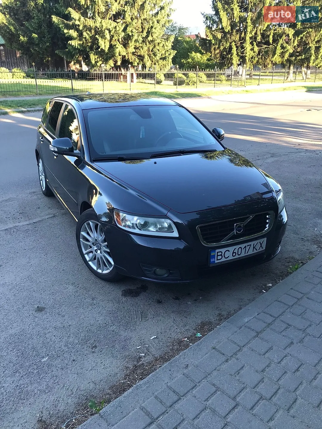 2010 Volvo V50 - фото 1
