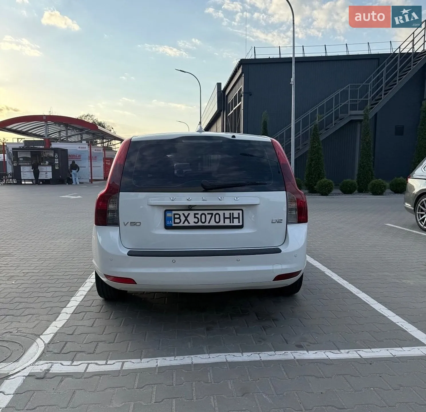 2011 Volvo V50 - мініатюра 5