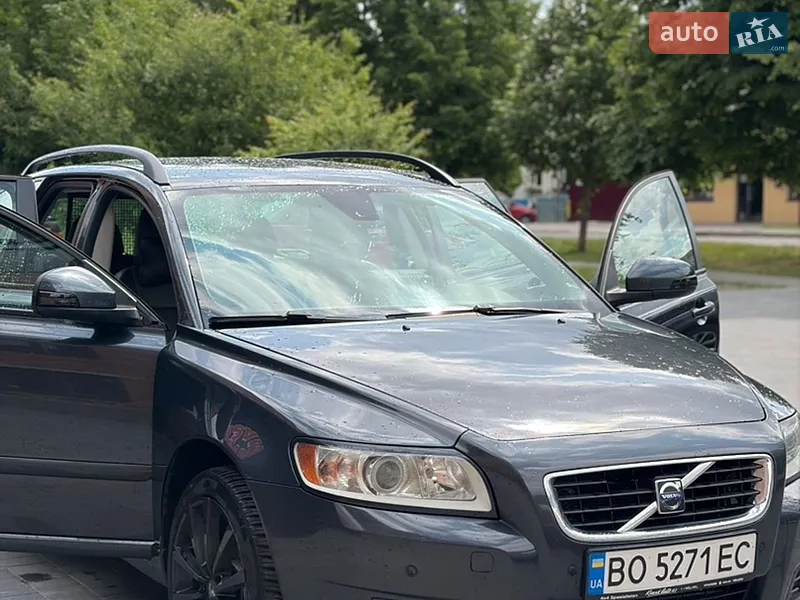 Volvo V50 2009