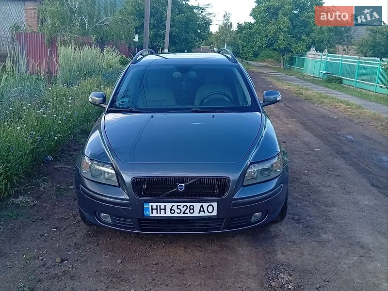 Volvo V50