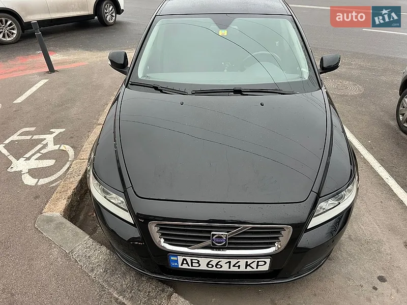 Volvo V50