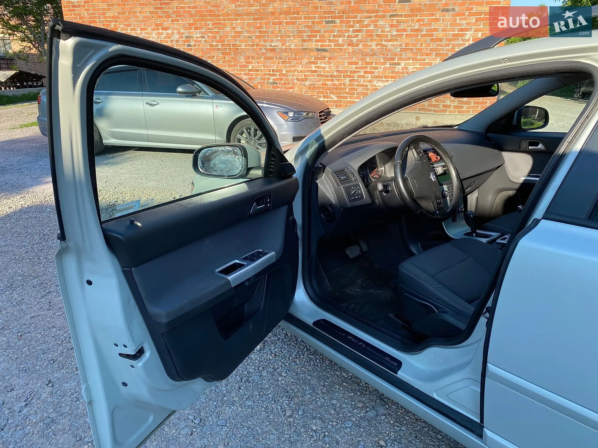 2011 Volvo V50 - мініатюра 17