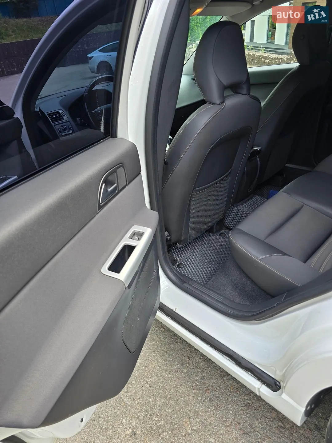 2012 Volvo V50 - мініатюра 17