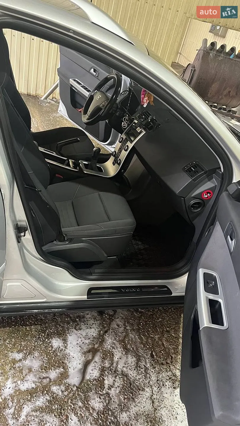2010 Volvo V50 - мініатюра 12