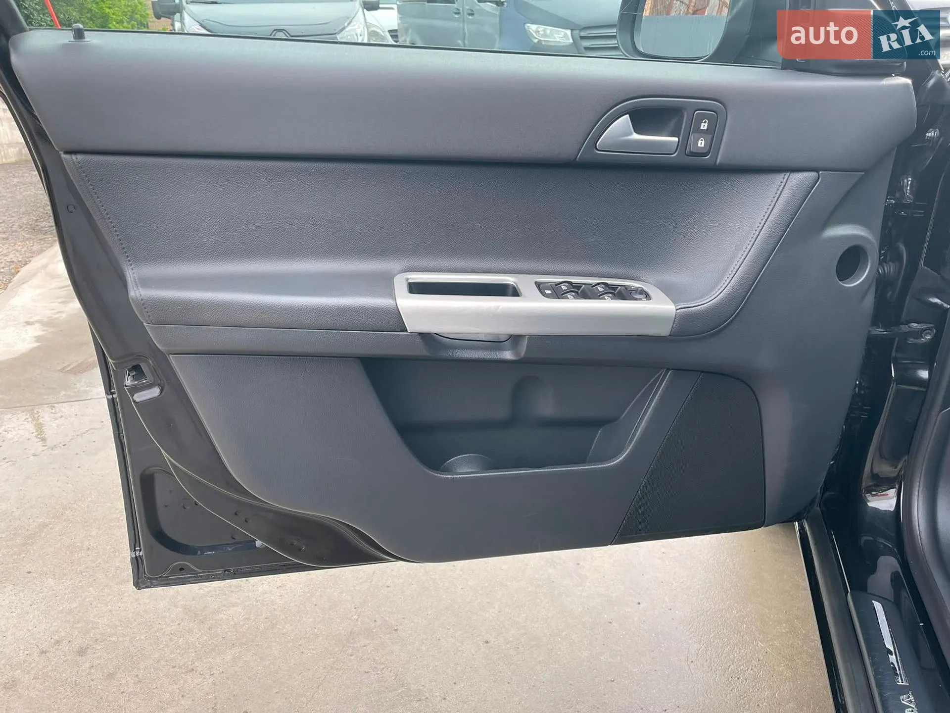 2010 Volvo V50 - мініатюра 28